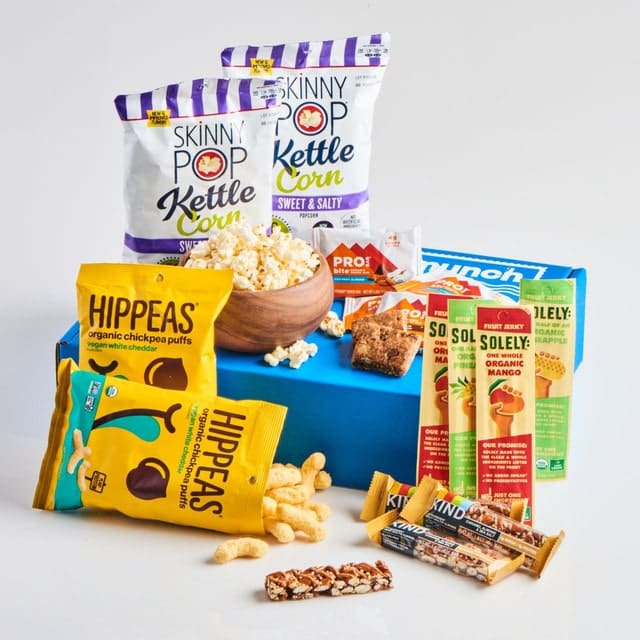 A photo of a gift set of healthy snacks